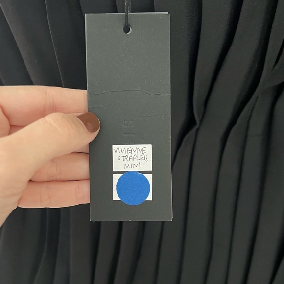 NWT SIR. Black Mini Dress. Size 0 - Picture 3 of 4